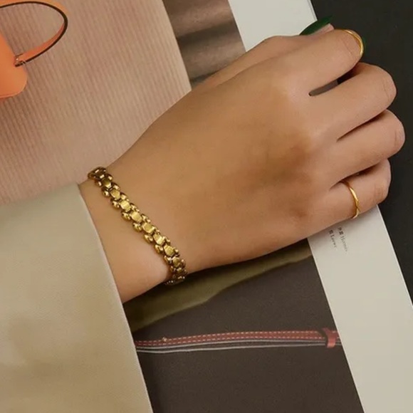 18K Gold Bracelet - Picture 4 of 4